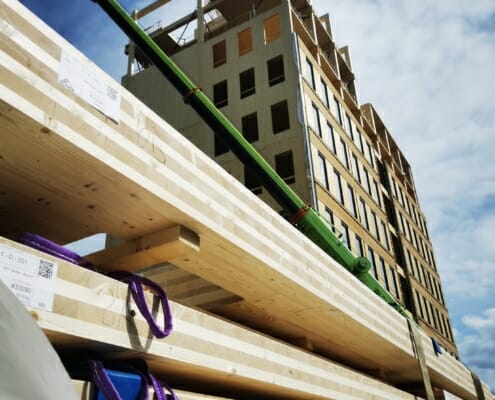 IMG_20210407_140200 Nærbilde av planker og utenfor Spor X, foto.