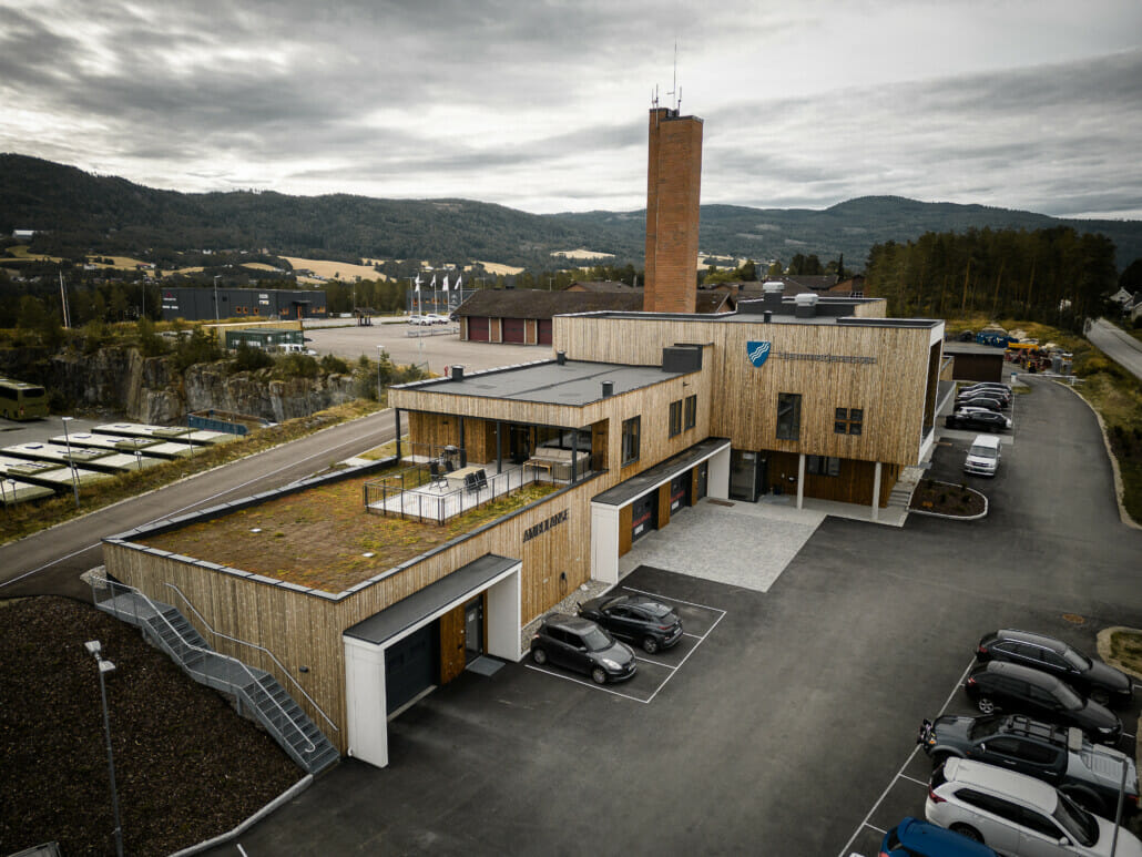 Splitkon_ModumAMB-34 Utvendig drone bilde fra ambulansestasjonen, foto.