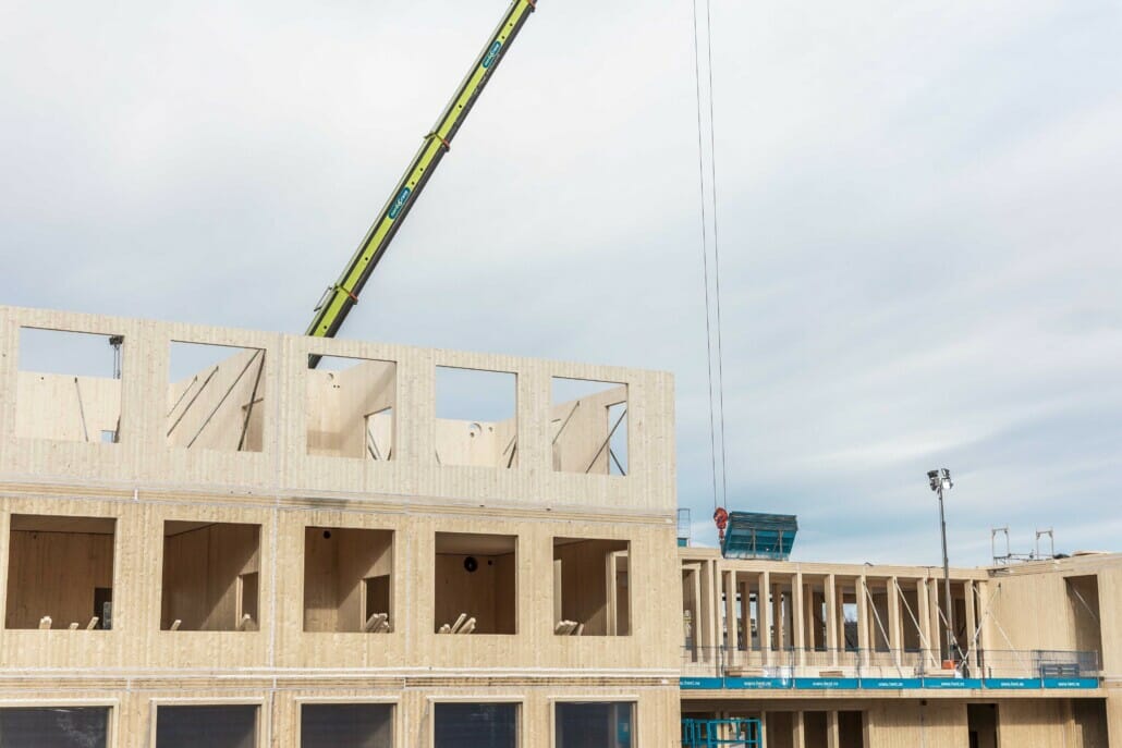 Byggeplass for massivtrebygning, foto.