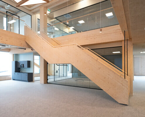 Trapp inne i Lumber Teknopark, foto.