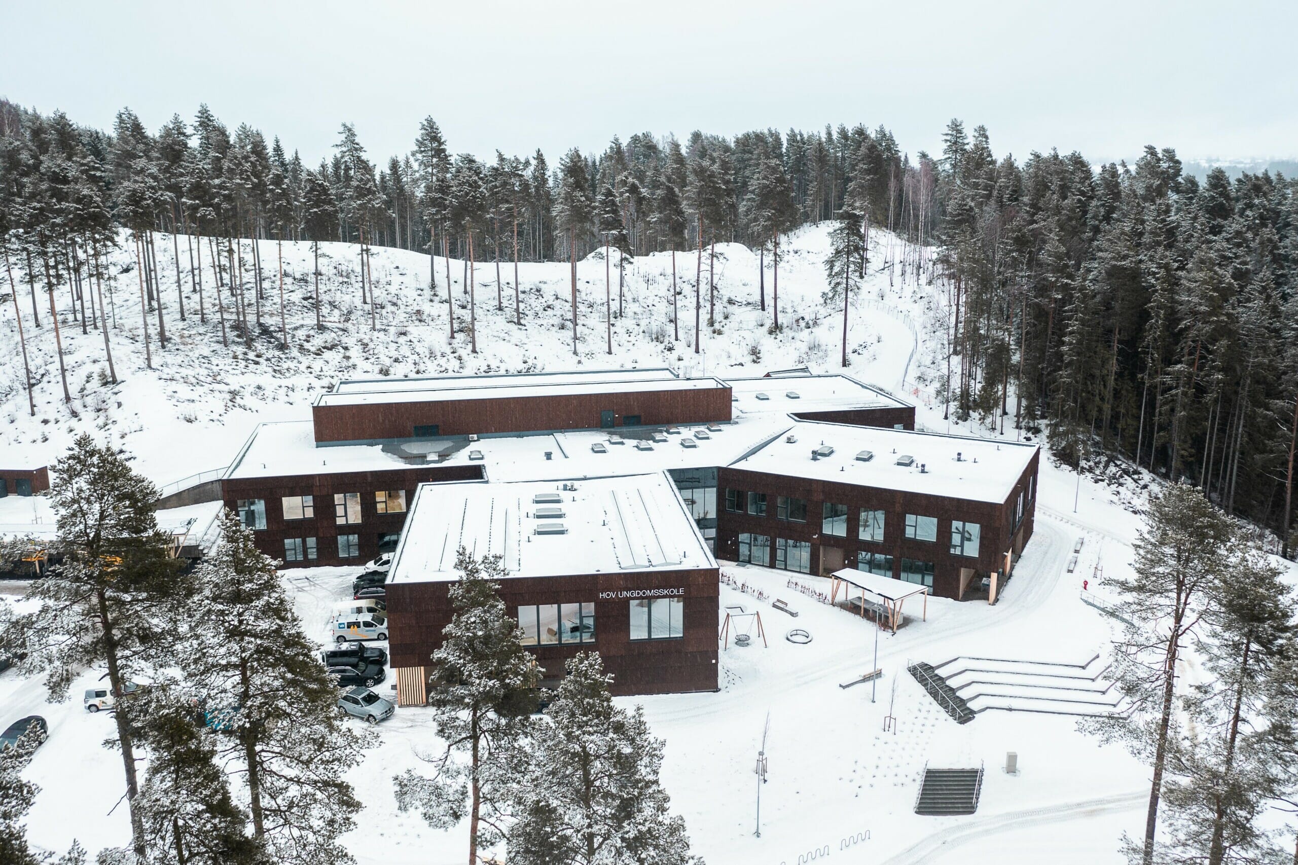 Drone oversikt over bygget, foto.