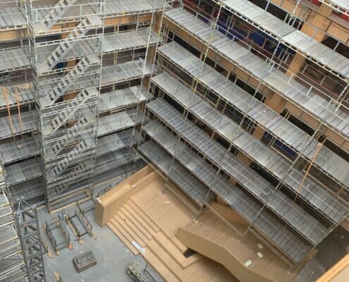 IMG_2034 Fugleperspektiv fra byggeplass med stilas, foto.